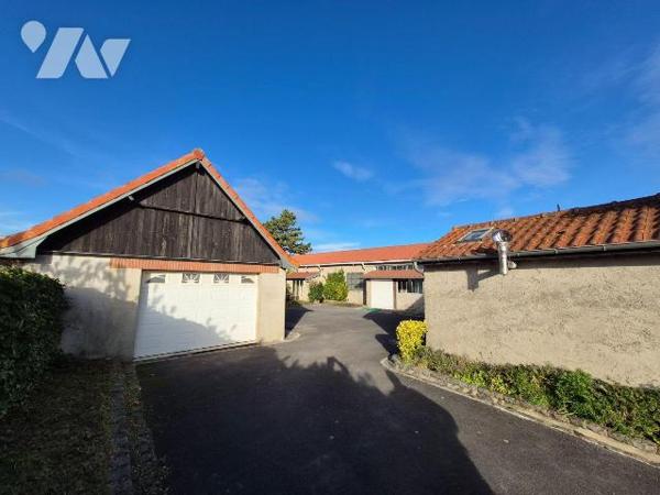 Merville: Immeuble mixte commerce / habitation.

POTENTIEL EXCEPTIONNEL ! 

Le rez de chaus...