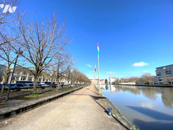 Studio pour investisseur meublé au calme avec parking