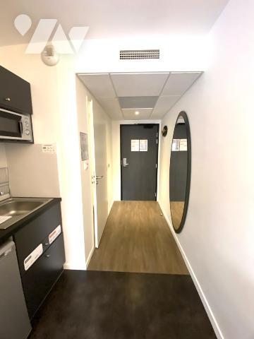 Studio pour investisseur meublé au calme avec parking