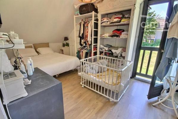 A VENDRE MAISON D'ARCHITECTE T5 166 M2 / 230 M2 UTILES.