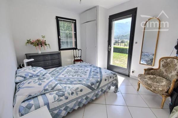 A VENDRE MAISON D'ARCHITECTE T5 166 M2 / 230 M2 UTILES.