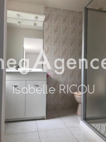 Maison à MARENNES, 17320 - 6 pièces 130m²