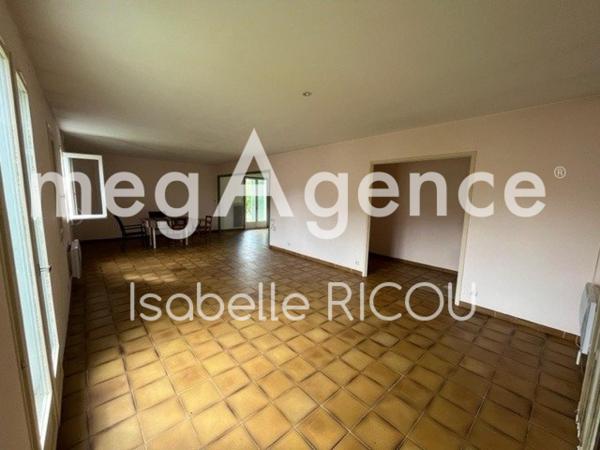 Maison à MARENNES, 17320 - 6 pièces 130m²