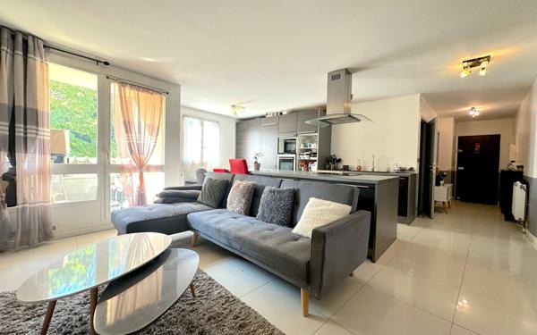 Appartement à vendre    3 pièces • 80,50 m2 Corbeil-Essonnes