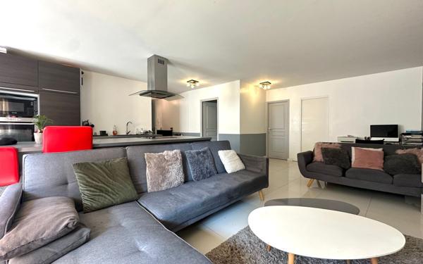 Appartement à vendre    3 pièces • 80,50 m2 Corbeil-Essonnes