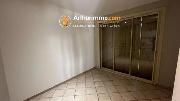 Vente                                                      Appartement
                        
                     3 pièces                      62 m2                     à Revel