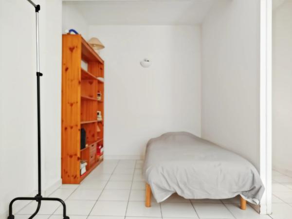 Vente                                                      Appartement
                        
                     1 pièces                      30 m2                     à Juvignac