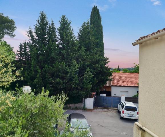 Vente                                                      Appartement
                        
                     1 pièces                      30 m2                     à Juvignac