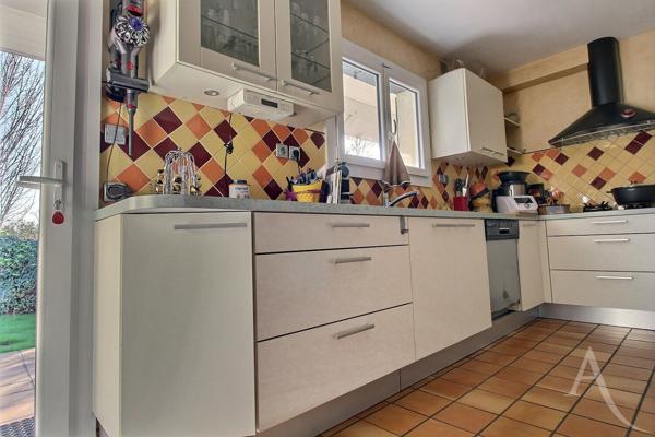 Maison Begles -5 pièce(s) - 149m² parcelle de 744 m²