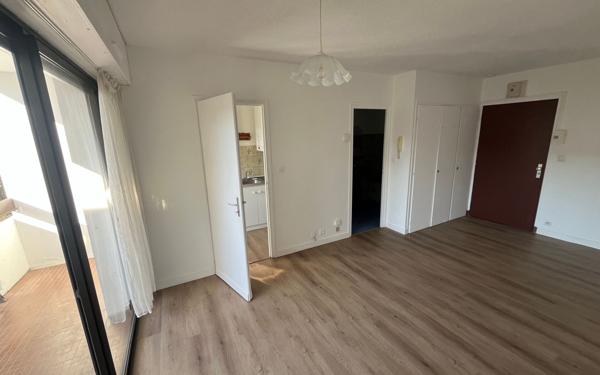 Appartement à vendre    1 pièce • 25 m2 Dax