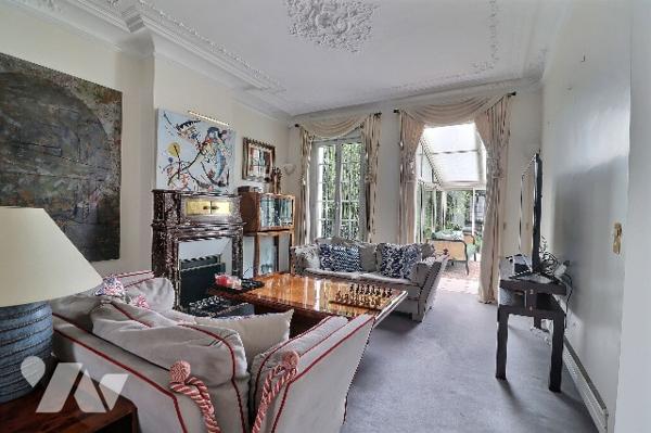 NOTAIRE VEND –  HÔTEL PARTICULIER AVEC JARDIN , PISCINE & MAISON DE GARDIEN