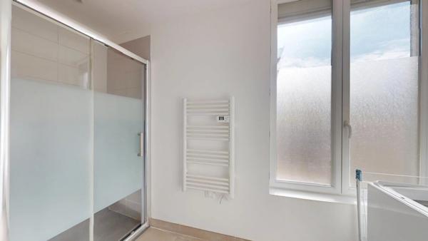 Location                                                      Appartement
                        
                     1 pièces                      25 m2                     à Chartres