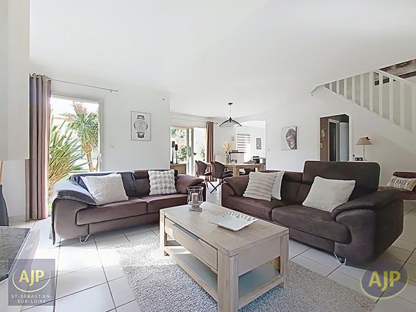 Biens de prestige à vendre Basse Goulaine : 471 000 € - AJP Immobilier Saint-Sébastien-sur-Loire