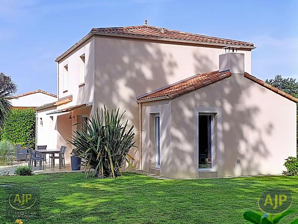Biens de prestige à vendre Basse Goulaine : maison 449 900€ - AJP Immobilier Saint-Sébastien-sur-Loire