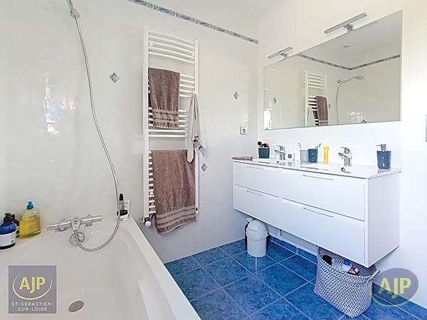Biens de prestige à vendre Basse Goulaine : 471 000 € - AJP Immobilier Saint-Sébastien-sur-Loire