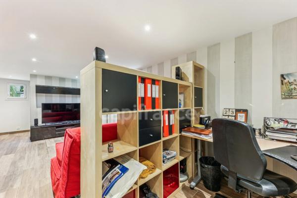 Maison familiale de charme – 6 chambres, jardin arboré, dépendance et RER C à pied