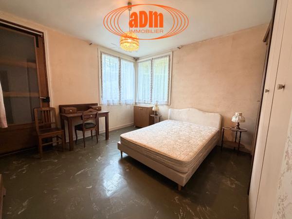 Maison
                                                                                                                                                                                                                                                                                                                        4 pièce(s)                                                                                                                                                                                                          2 chambre(s)                                                                                                                                                                                                          74  m²