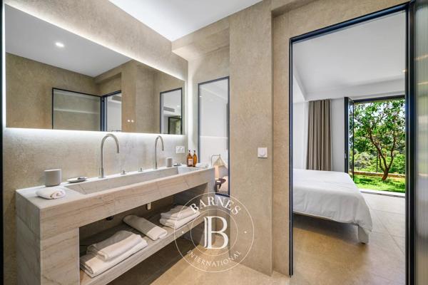 Roquebrune-Cap-Martin, Villa 4 Chambres -  200 m² à vendre