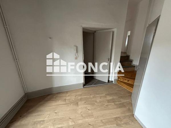 Location Appartement 2 pièces 50 m² - 4 RUE DES CLERCS Romans Sur Isere 26100