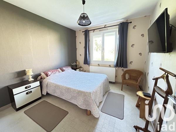 Maison traditionnelle 6 pièces de 160 m² à Foulain (52800)