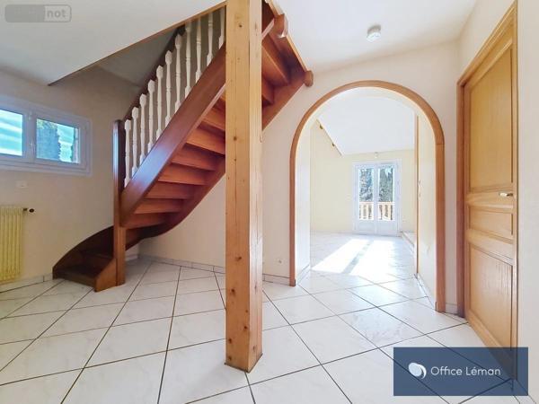 Maison à vendre à Prévessin-Moëns dans l'Ain (01280), ref : 01047-748