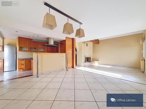 Maison à vendre à Prévessin-Moëns dans l'Ain (01280), ref : 01047-748