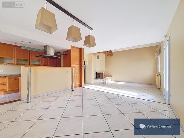 Maison à vendre à Prévessin-Moëns dans l'Ain (01280), ref : 01047-748