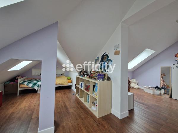 Maison 8 pièces - 165 m² Exclusivité efficity