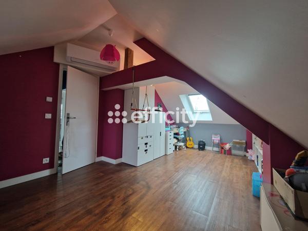 Maison 8 pièces - 165 m² Exclusivité efficity