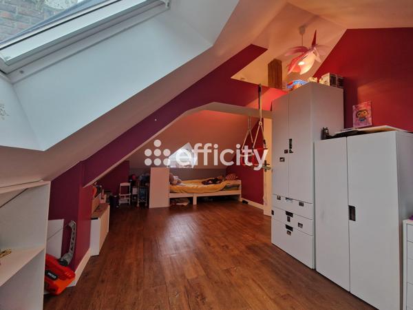 Maison 8 pièces - 165 m² Exclusivité efficity