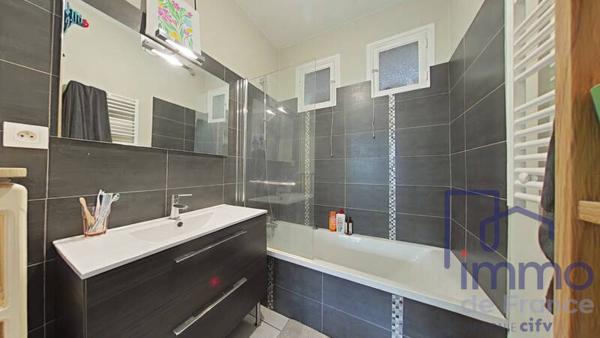 Appartement 2 pièces                                        - 42000 Saint-Étienne Réf : 2895-CIFVFOREZVELAY
