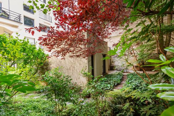 Appartement Paris 18 e - MONTMARTRE / LAMARCK-CAULAINCOURT
