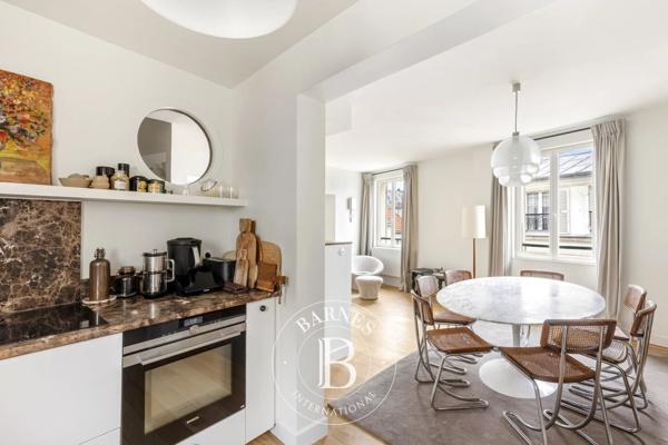 Paris 18ème, Appartement 2 Chambres -  100 m² à vendre
