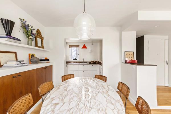Paris 18ème, Appartement 2 Chambres -  100 m² à vendre