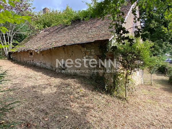 Maison de Maître en pierre à rénover - fort potentiel - Vaas (72)