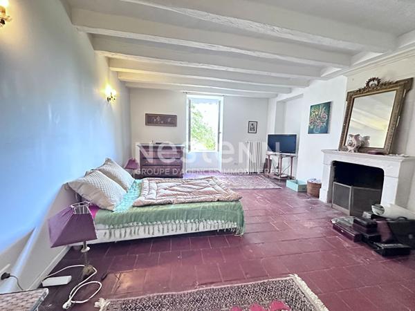 Maison de Maître en pierre à rénover - fort potentiel - Vaas (72)