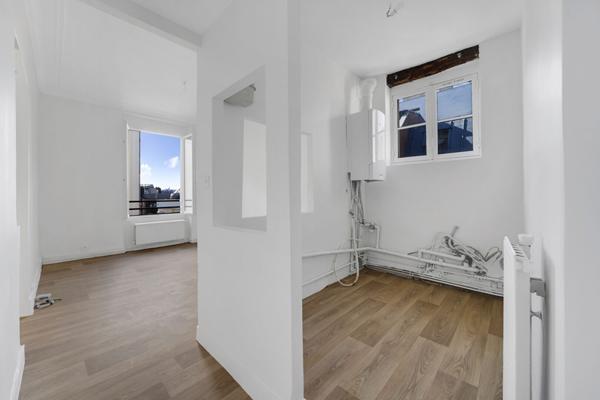 Appartement 3 pièce(s) 45m² Paris 10, Investissement locatif, pied-à terre, premier achat, quai de Jemmapes