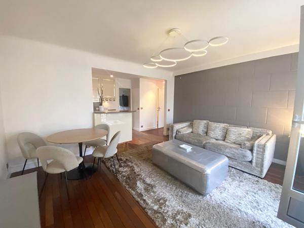 Appartement d'exception avec terrasse, entièrement rénové, première occupation