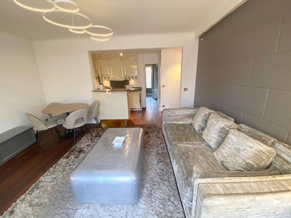 Appartement d'exception avec terrasse, entièrement rénové, première occupation