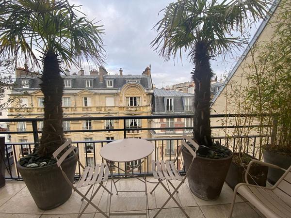 Appartement d'exception avec terrasse, entièrement rénové, première occupation