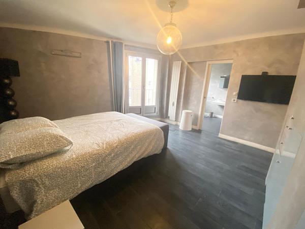 Appartement d'exception avec terrasse, entièrement rénové, première occupation