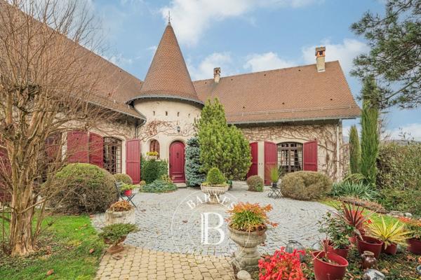 Voiron, Maison 4 Chambres -  360 m² à vendre