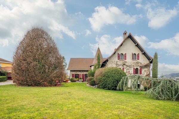 Voiron, Maison 4 Chambres -  360 m² à vendre