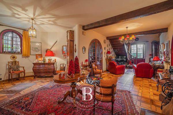 Voiron, Maison 4 Chambres -  360 m² à vendre