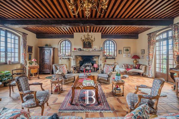Voiron, Maison 4 Chambres -  360 m² à vendre