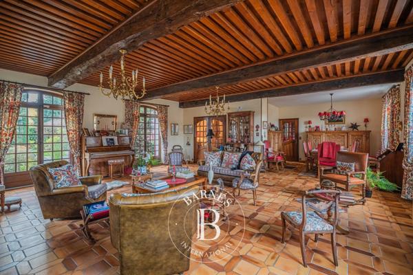 Voiron, Maison 4 Chambres -  360 m² à vendre