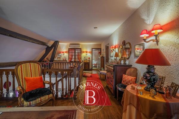 Voiron, Maison 4 Chambres -  360 m² à vendre