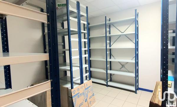 Location bureaux 196 m² Le Lamentin