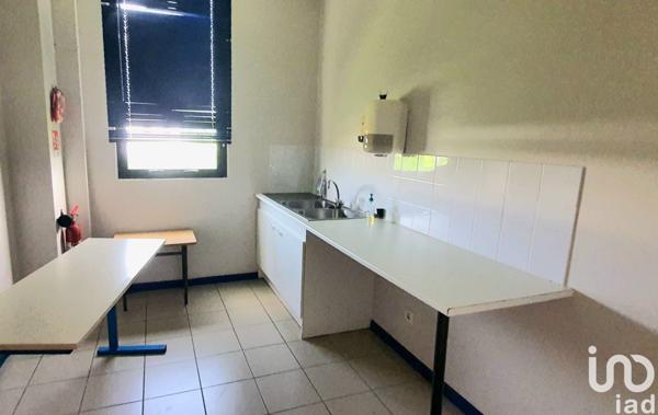 Location bureaux 196 m² Le Lamentin