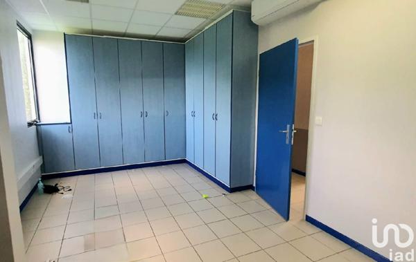 Location bureaux 196 m² Le Lamentin